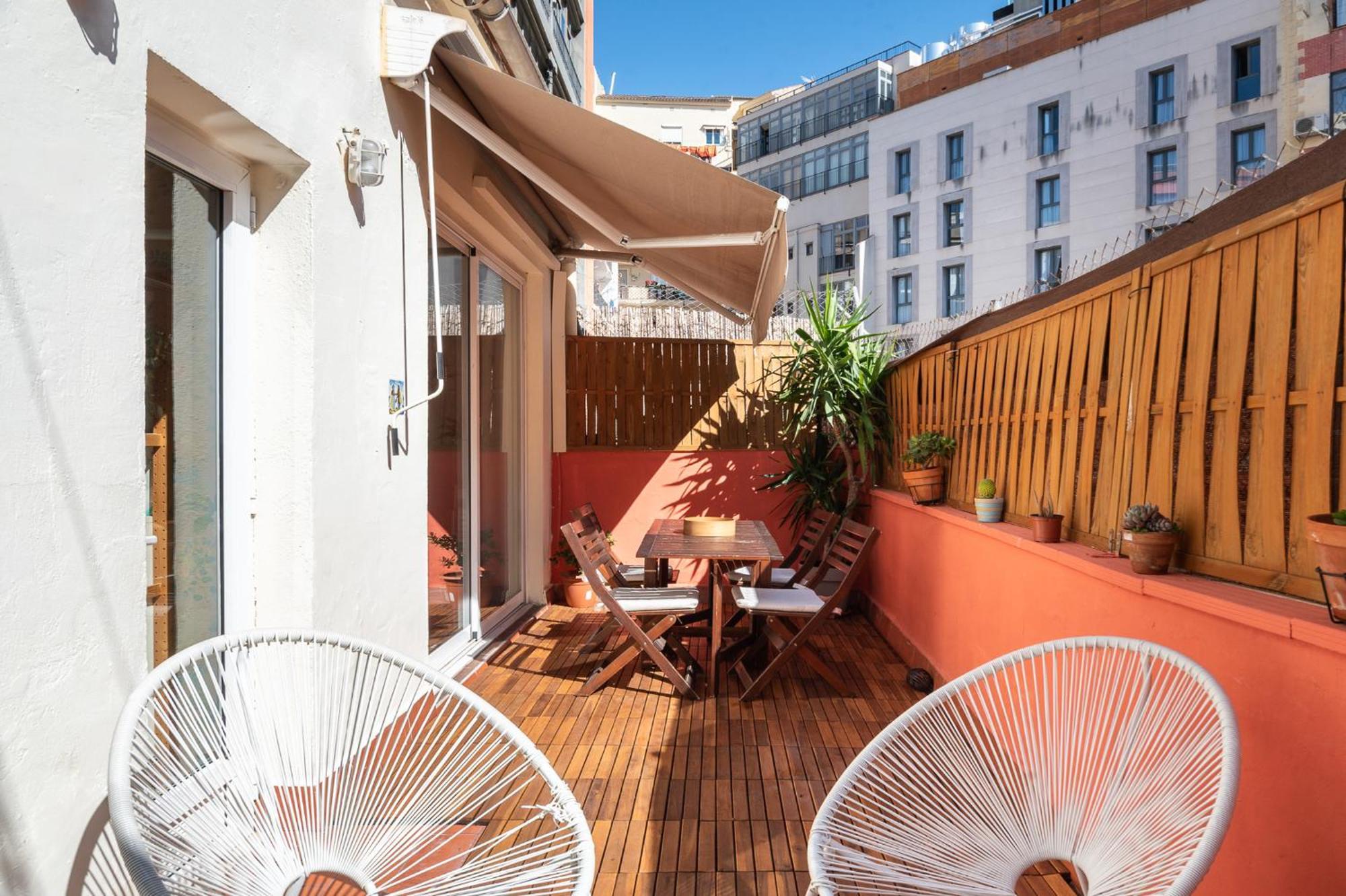 Spacious & Sunny Apt With Terrace In The City Center バルセロナ エクステリア 写真