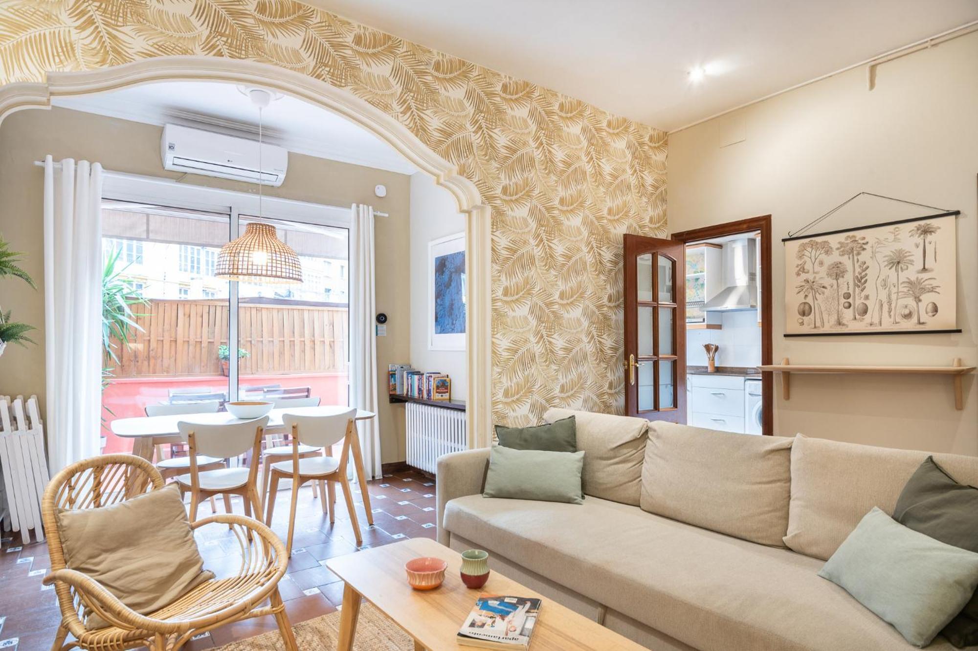 Spacious & Sunny Apt With Terrace In The City Center バルセロナ エクステリア 写真