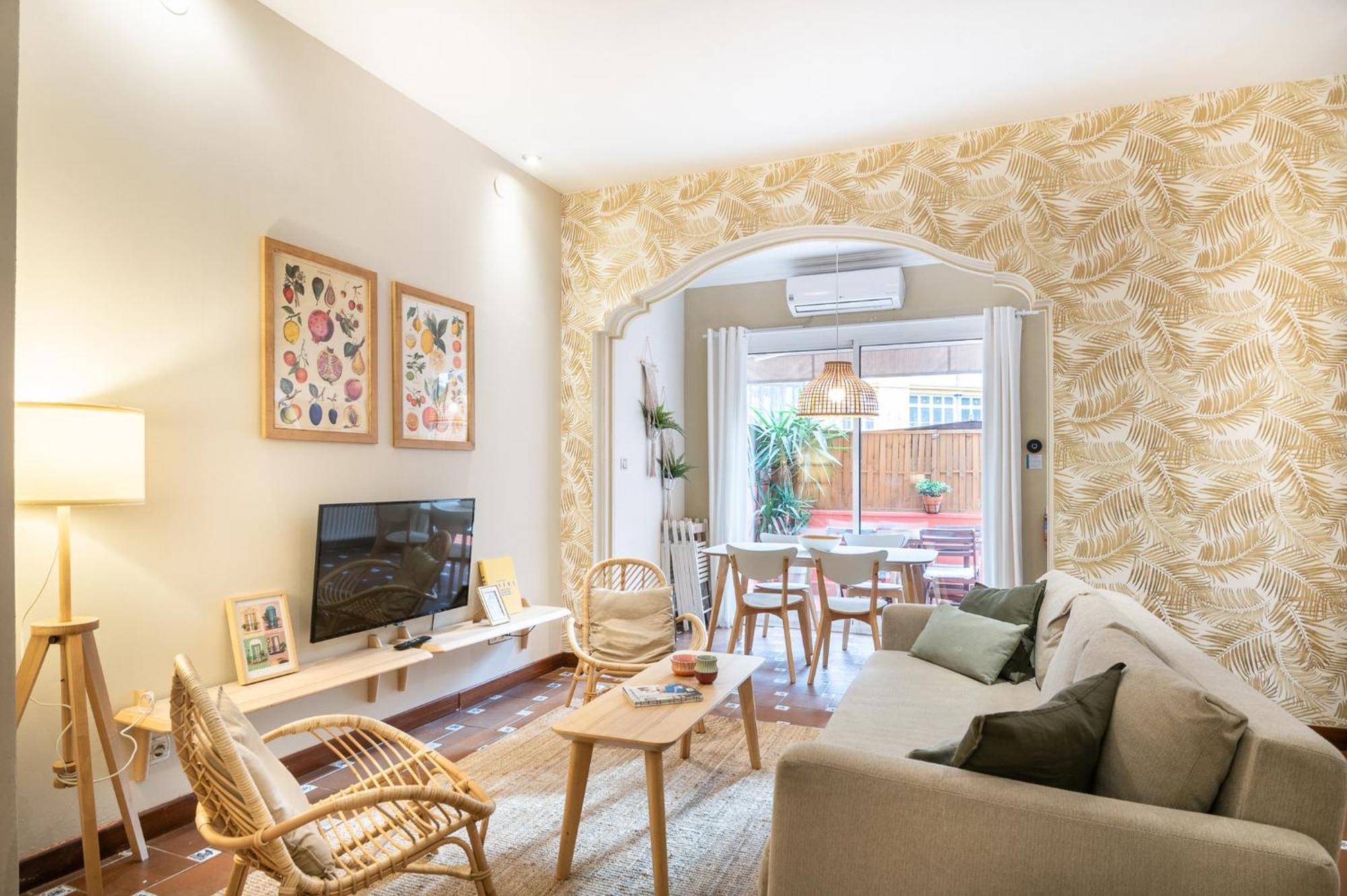 Spacious & Sunny Apt With Terrace In The City Center バルセロナ エクステリア 写真